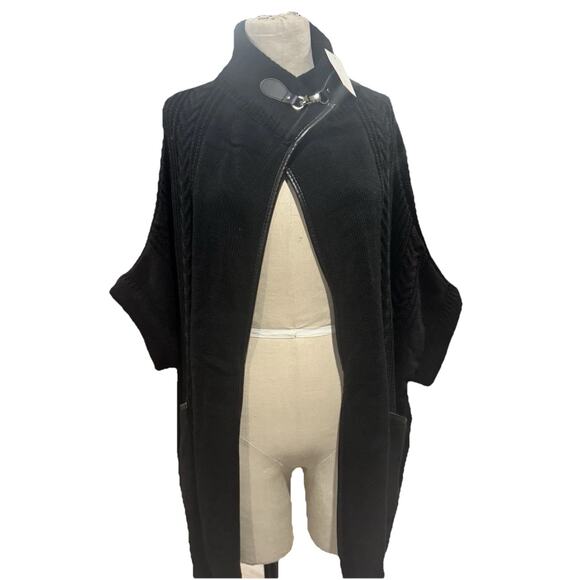 Lauren Conrad Women's Black Cable Knit Cape Sweater Top Metal Clip - One Size - Picture 1 of 7
